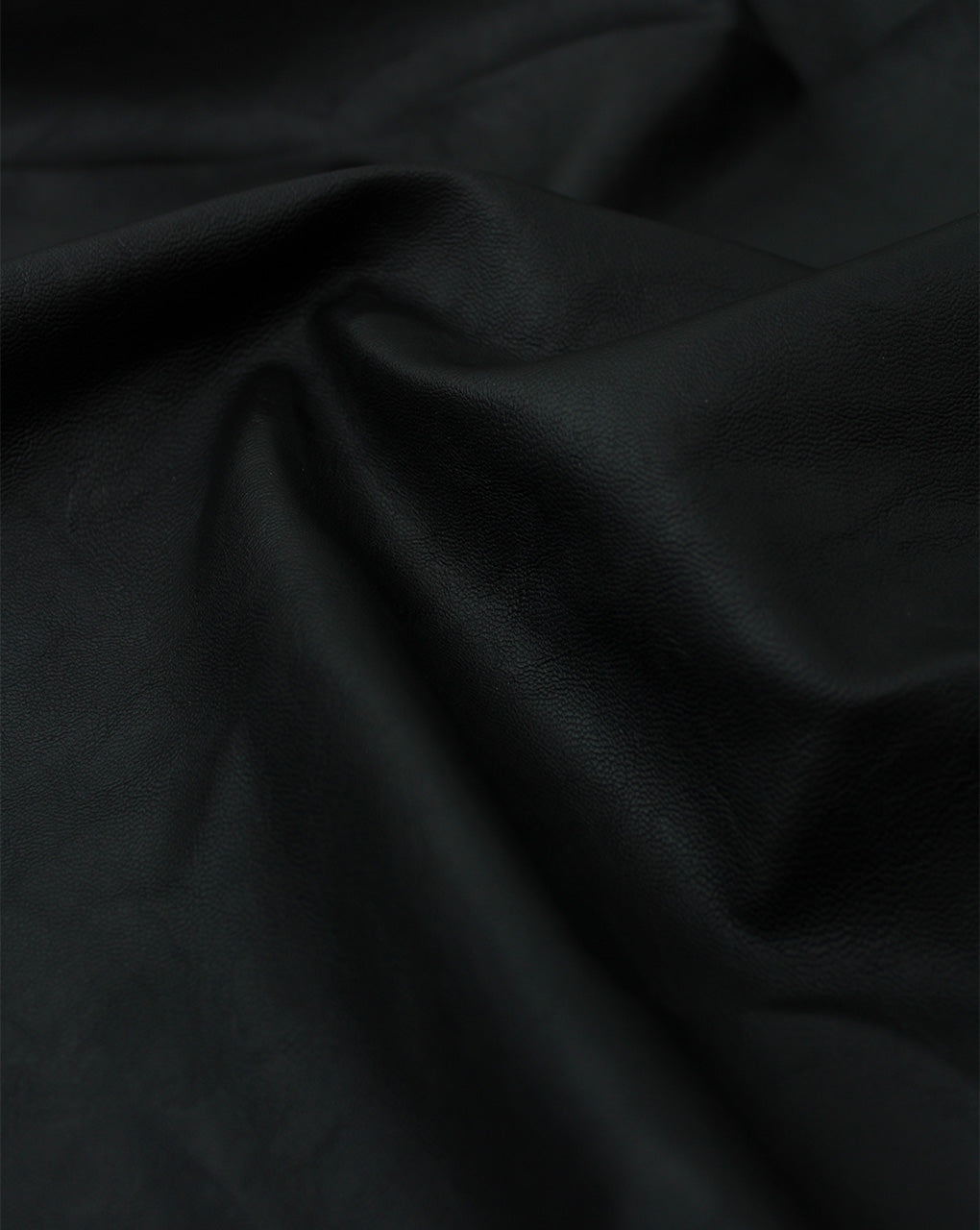 BLACK LEATHERITE FABRIC (WIDTH-56 INCHES)