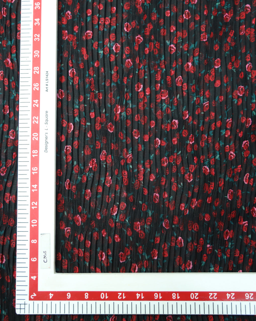 MULTICOLOR SMALL FLOWERS POLYESTER PLEATED FABRIC