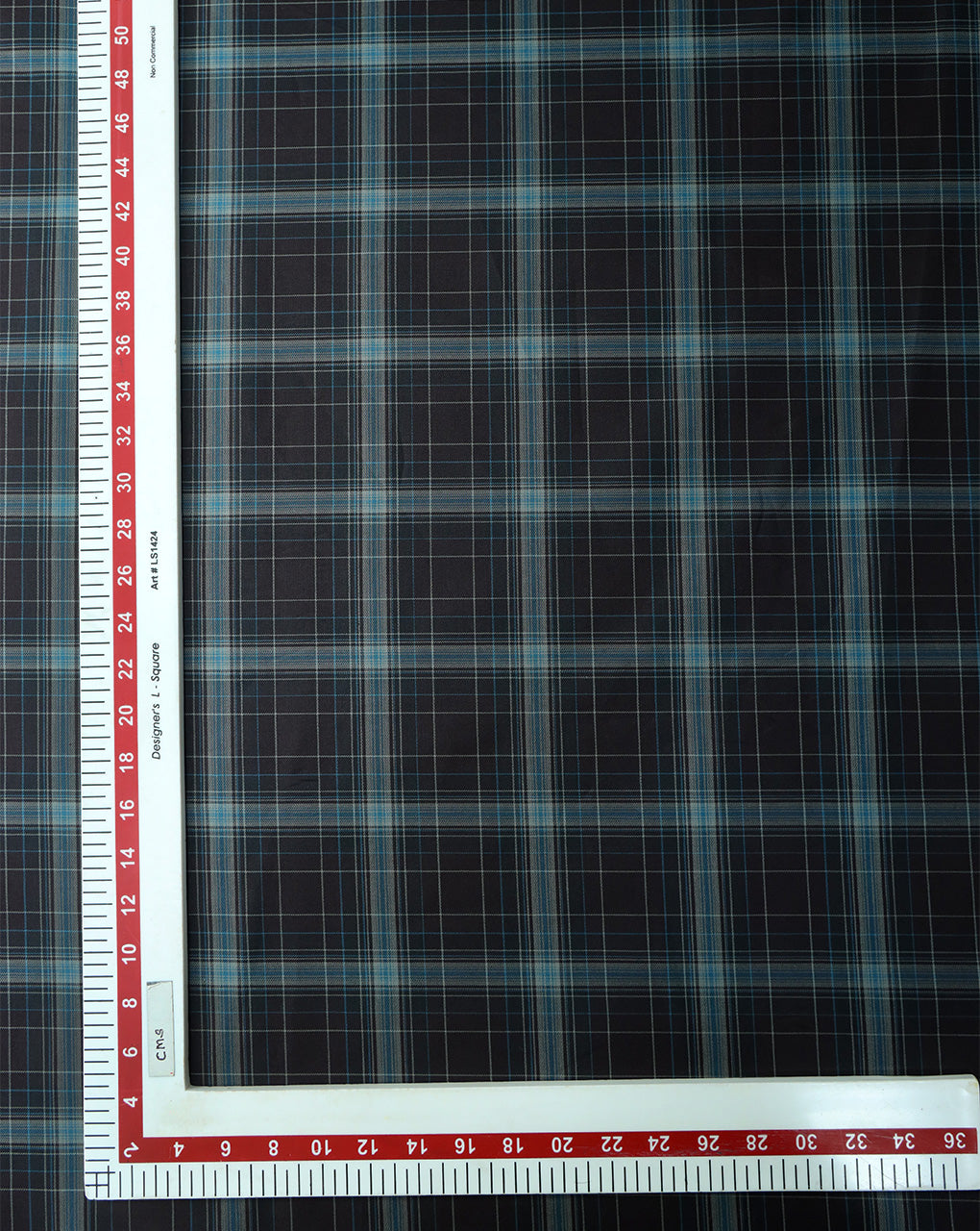 CHECKS PATTERN GIZA COTTON FABRIC (WIDTH - 58 INCHES)