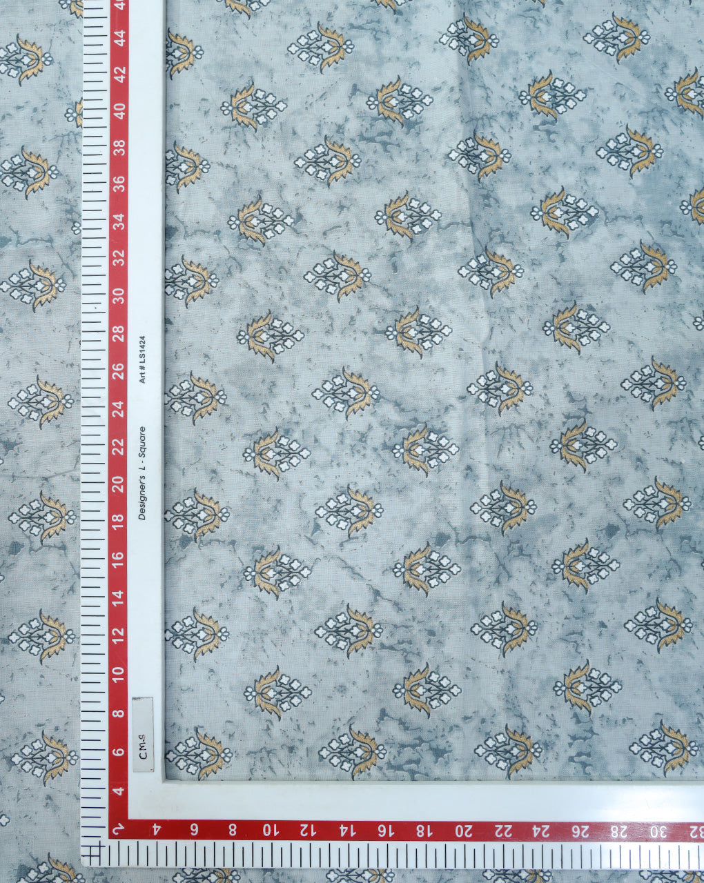 MULTICOLOR SMALL FLOWERS DESIGN COTTON PRINTED FABRIC