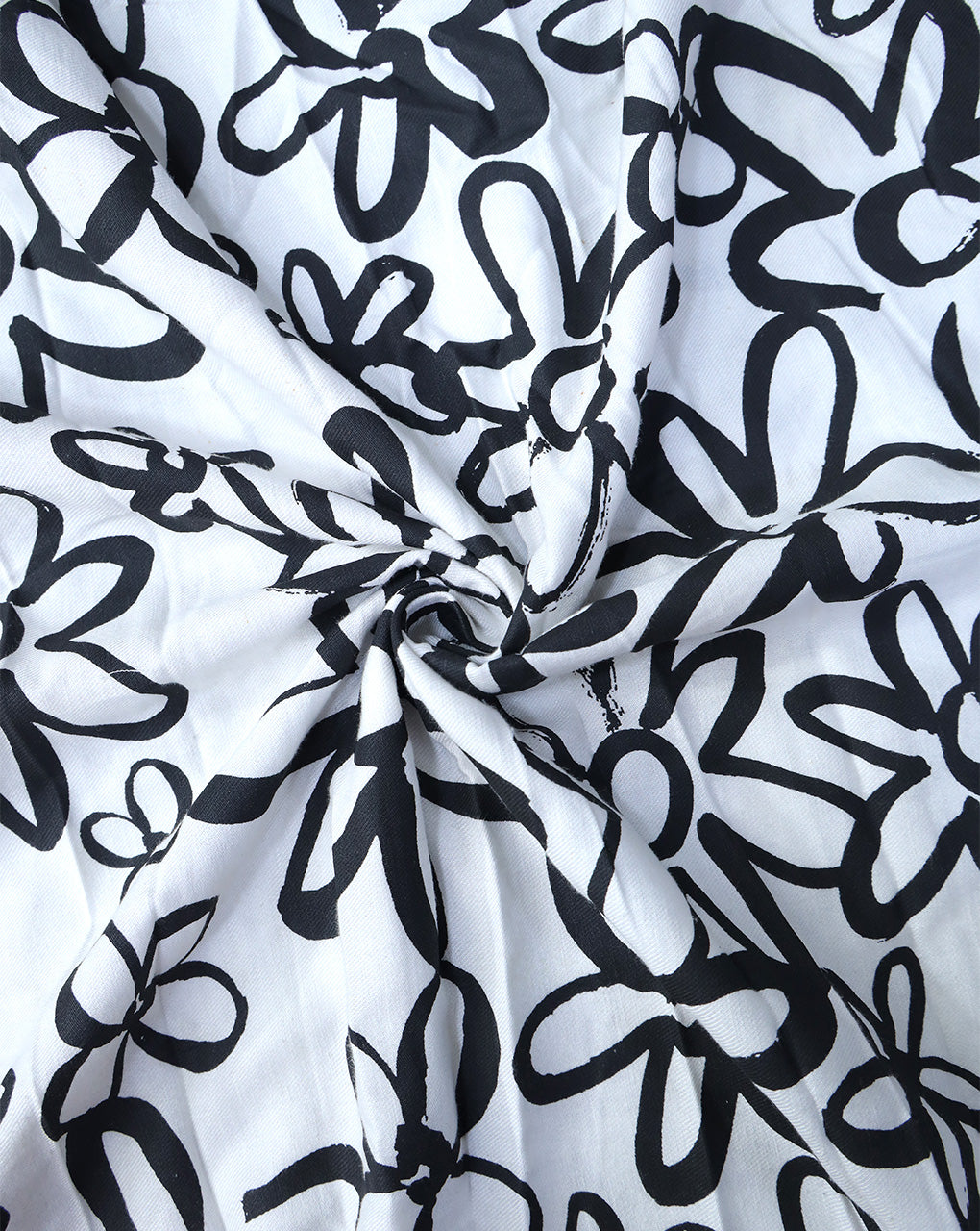 BLACK AND WHITE PRINTED RAYON FABRIC