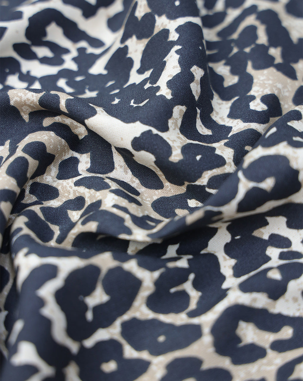 LEOPARD DESIGN PRINTED RAYON FABRIC