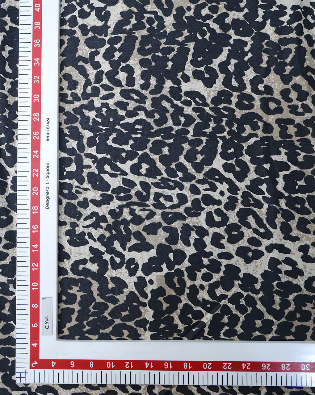 LEOPARD DESIGN PRINTED RAYON FABRIC