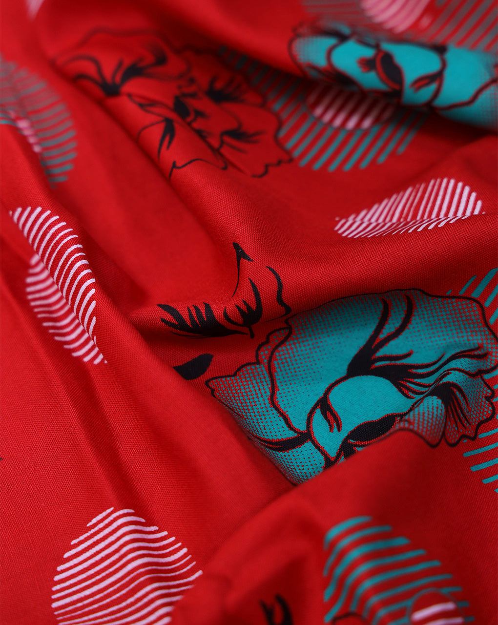 RED FLORAL DESIGN PRINTED RAYON FABRIC