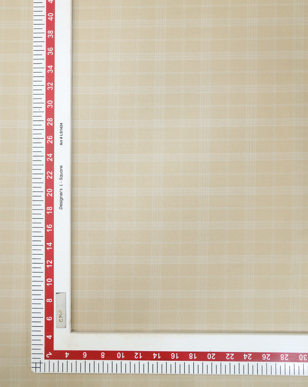 CHECKS PATTERN SUITING FABRIC (WIDTH-58 INCHES)