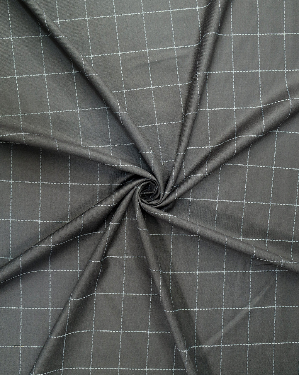 CHECKS PATTERN SUITING FABRIC (WIDTH-58 INCHES)