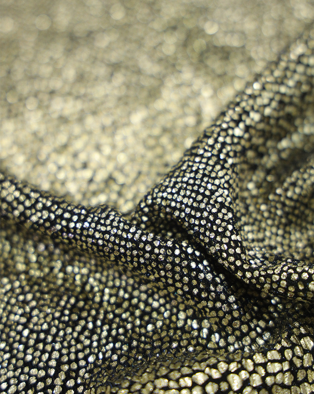 PLEATED FOIL PRINT FABRIC